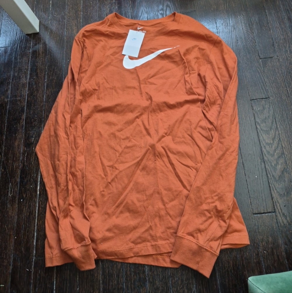 Nike Long Sleeve T-Shirt Sz XL Orange White Swoosh Logo Casual Streetwear Men's.